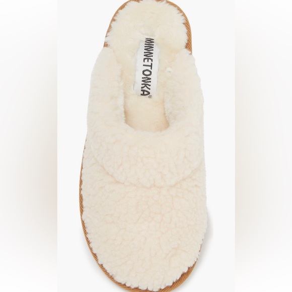 NEW Women’s Minnetonka Sondra Faux Shearling Slippers Size 5M Cream Berber - Picture 4 of 7